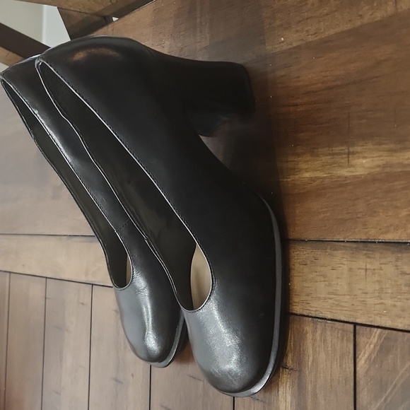 Women's pumps - Picture 2 of 5